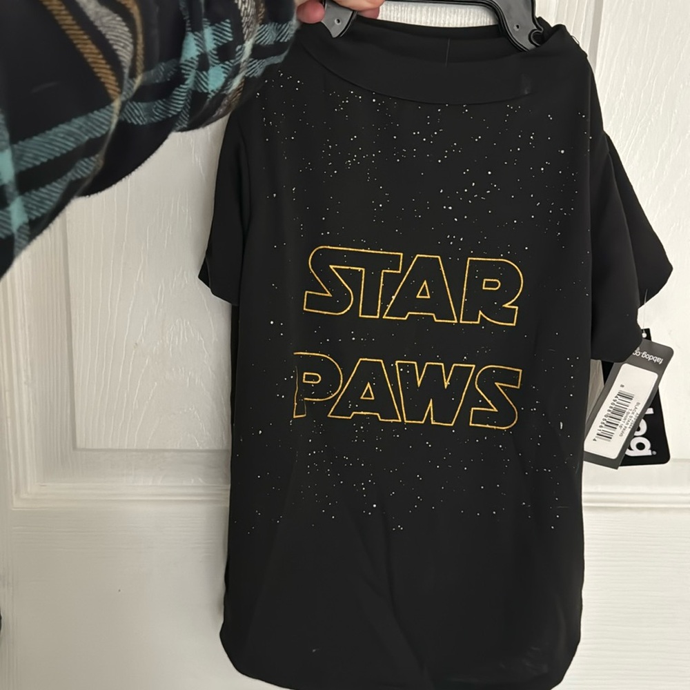 Dog shirt for any dog that’s a Star Wars fan. “Star Paws” size large - Picture 2 of 3